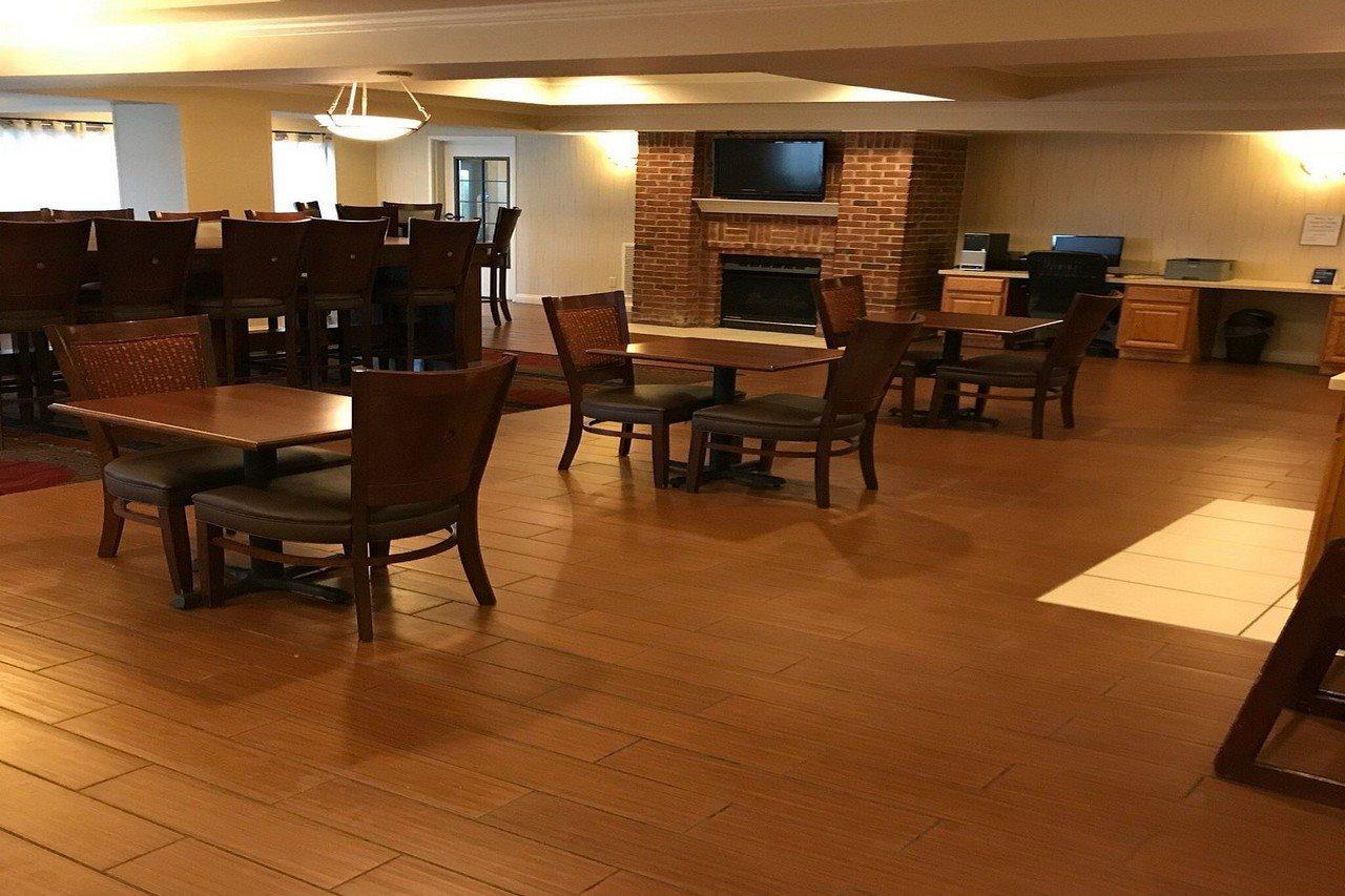 Holiday Inn Express Hotel & Suites Lancaster Zewnętrze zdjęcie
