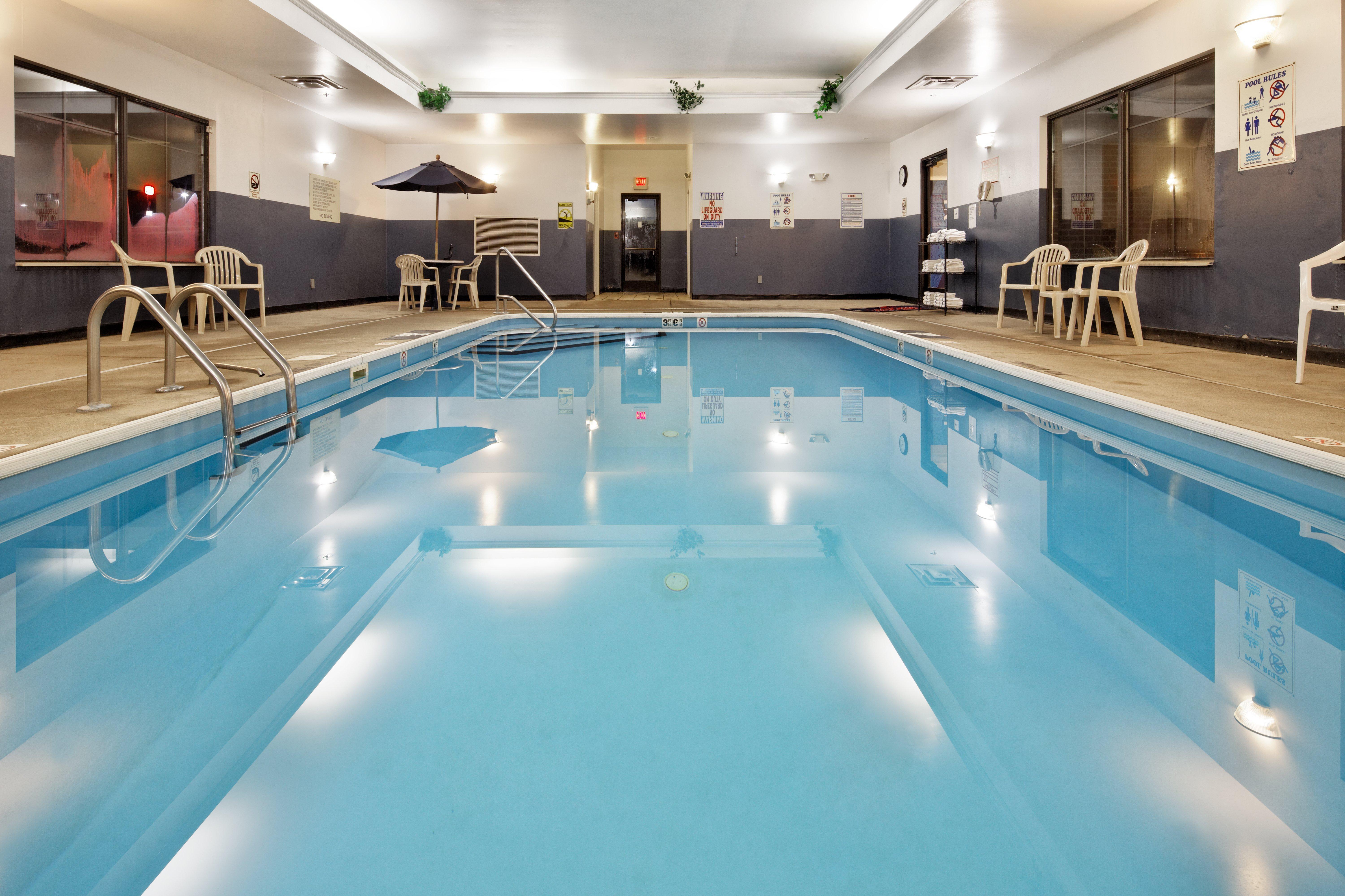 Holiday Inn Express Hotel & Suites Lancaster Zewnętrze zdjęcie